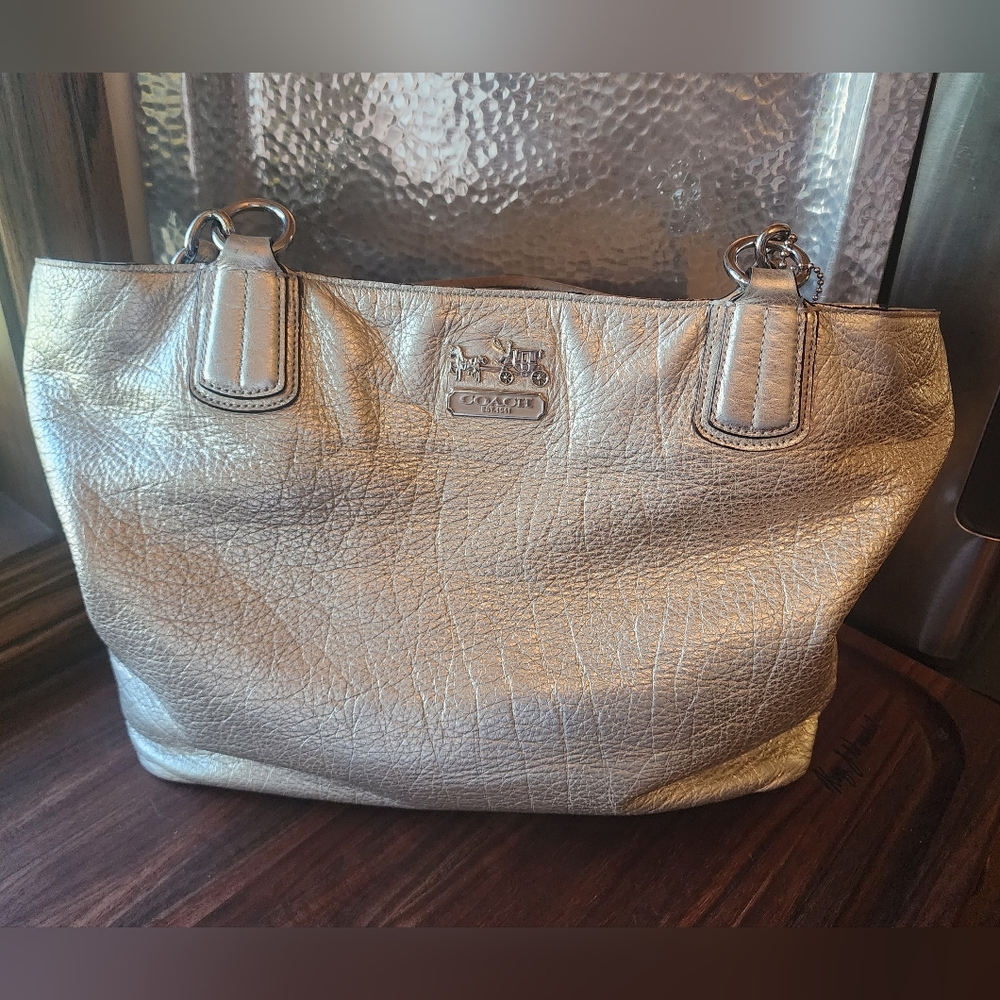 Gold‎ Coach Tote
